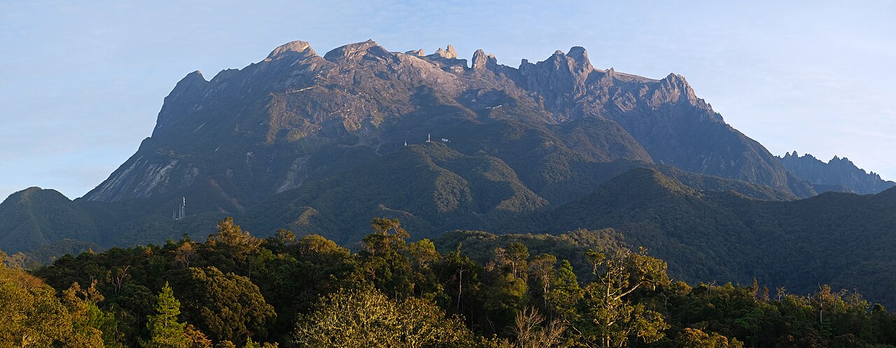神山（京那巴鲁山）