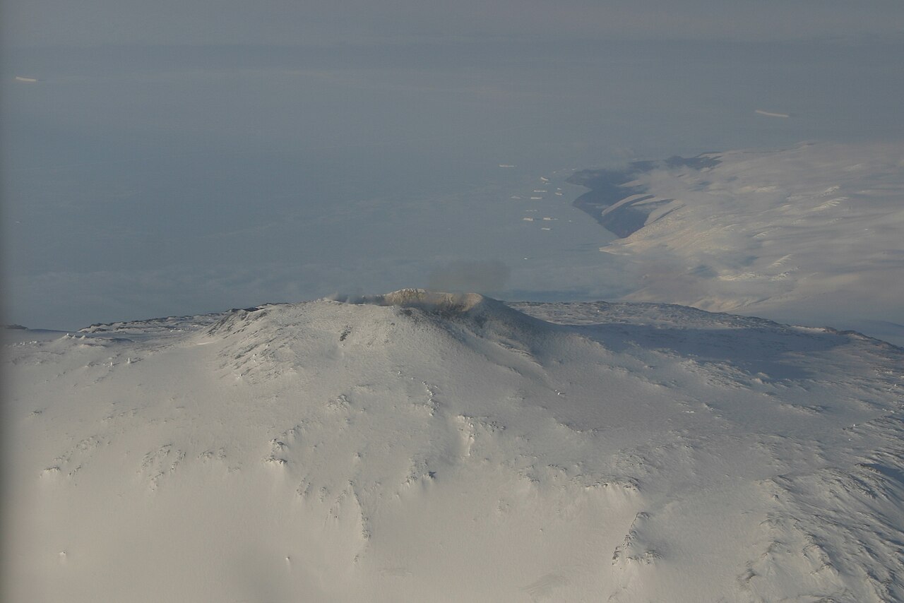 埃里伯斯火山